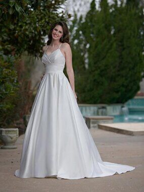 DaVinci Bridal 8439 Satin Ball Gown NWT Size 4 White